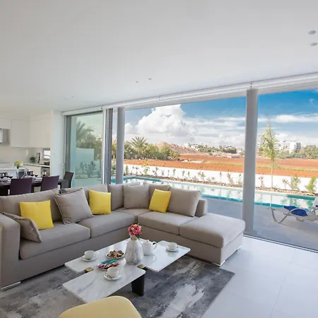 3 Schlafzimmer Mit Pool, Dachgarten, Meerblick Vakantiehuis *