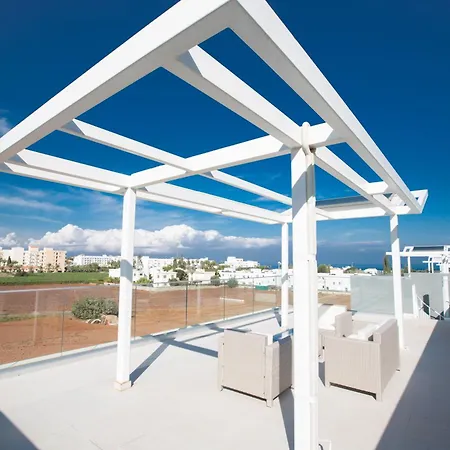 3 Schlafzimmer Mit Pool, Dachgarten, Meerblick Vakantiehuis *