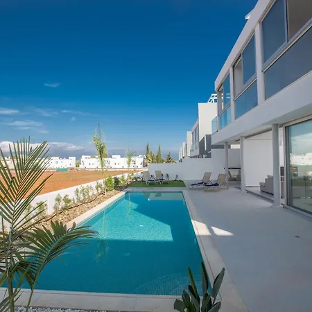 3 Schlafzimmer Mit Pool, Dachgarten, Meerblick Vakantiehuis *