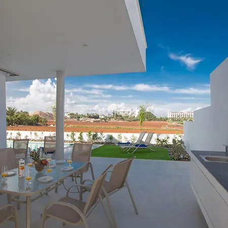 3 Schlafzimmer Mit Pool, Dachgarten, Meerblick Vakantiehuis *