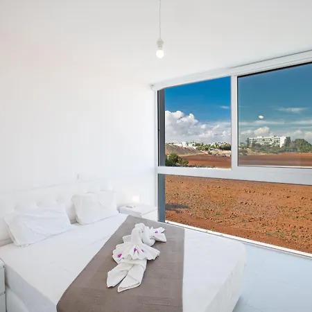 Vakantiehuis 3 Schlafzimmer Mit Pool, Dachgarten, Meerblick